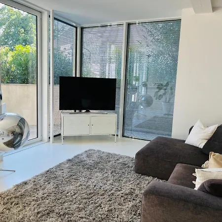 Silberberg Im Loftstil Mit Terrasse Апартаменты Леонберг