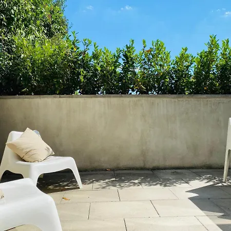 Апартаменты Silberberg Im Loftstil Mit Terrasse Леонберг