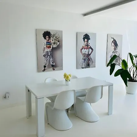 Silberberg Im Loftstil Mit Terrasse Леонберг